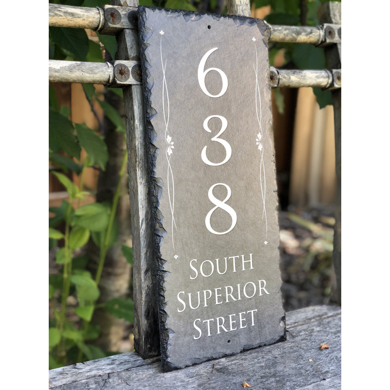 Plaque d'adresse suspendue sur 2 lignes, Pas de trous percés, Oui