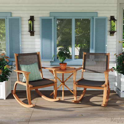 Ensemble de chaises berçantes de patio 2 pièces, chaises berçantes d'extérieur en bois d'acacia avec siège et dossier en osier et rotin, chaises de jardin confortables pour la cour, le balcon et la piscine