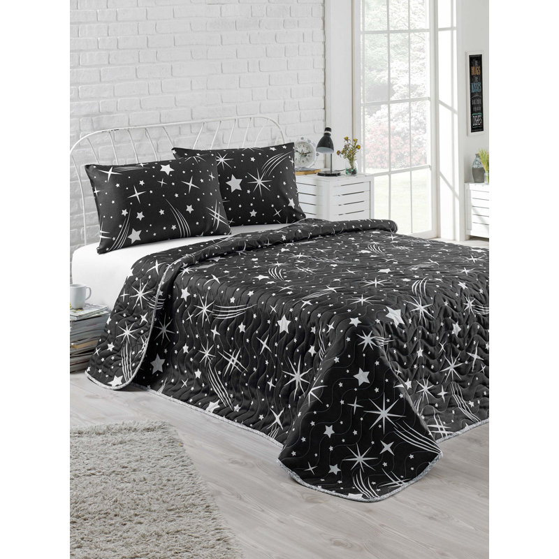 Elegant Single Quilted Bedspread Set, White & Dark Blue, 63.0 x 86.6 inches | 65% Cotton, 35% Polyester Cover, 100% Fiber Filling, 120 Thread Count | Machine Washable, Button Closure Duvet & Envelope Pillowcase