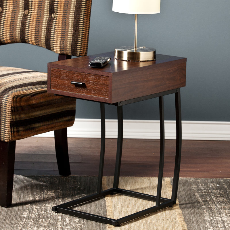 Table d'appoint avec prise de courant et ports USB | Idée de cadeau