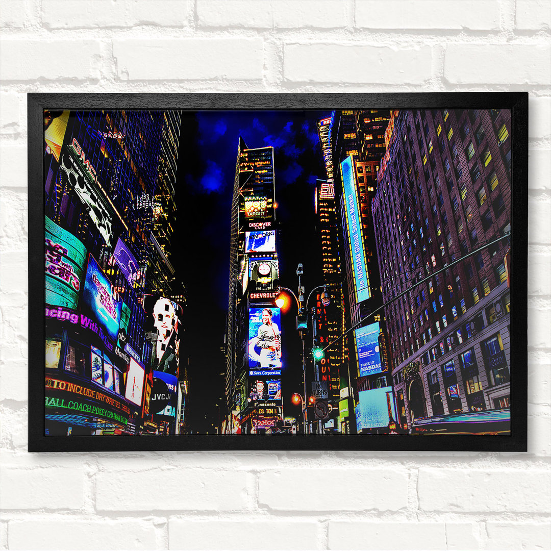 New York Times Square Blue Skys At Night - Closed Corner Frame Kunstdrucke auf Holz