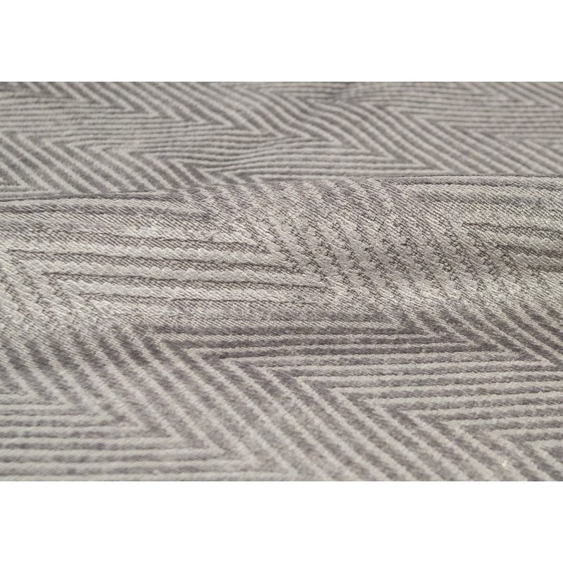 Chevron Area Rug in Gray