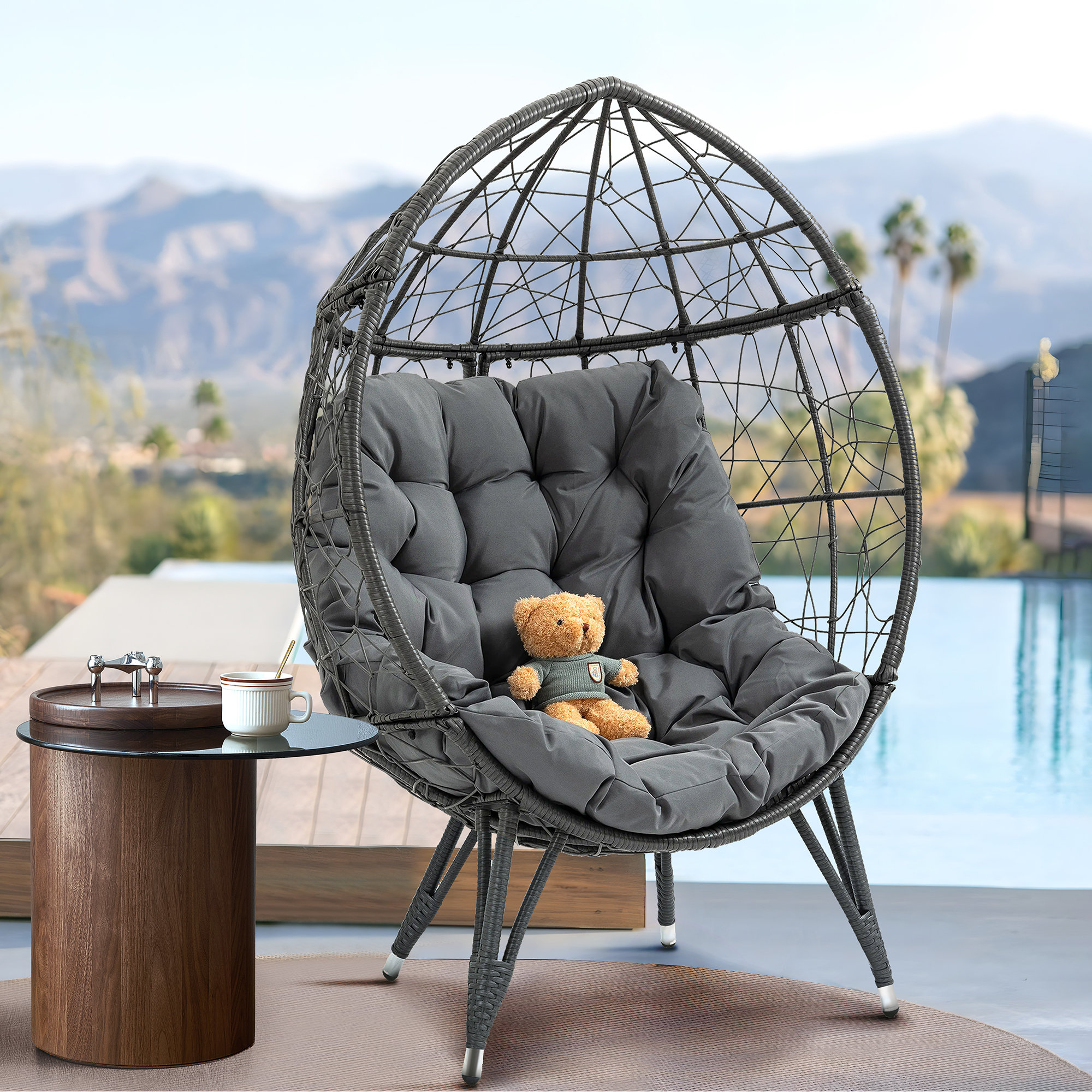 Egg chair the online range