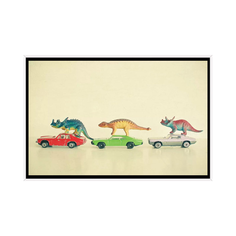 «Dinosaurs Ride Cars» par Cassia Beck - impression, H 18 po x l 26 po x P 1,5 po, Toile blanche encadrée, Pas de tapis