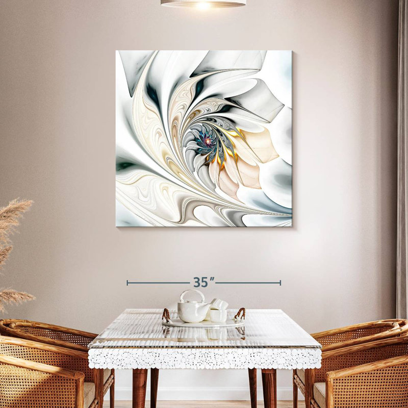 Avery Warping Floral Pattern, 39" H x 39" W