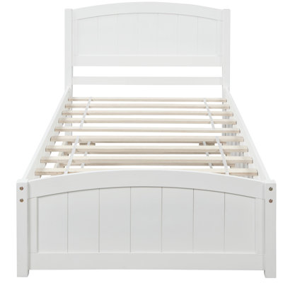 Lit plateforme gris avec lit gigogne gris et pin massif pour un cadre de chambre à coucher intemporel et élégant