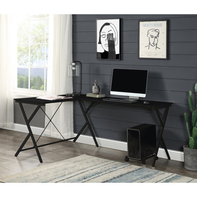 Bureau Space Desk noir avec éléments de design fonctionnels et surface de travail spacieuse de 18 kg