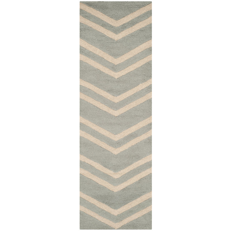 Sanyla Hand Tufted Wool/Cotton/Latex Chevron Rug in Gray/Beige, Runner 2'6" x 8'