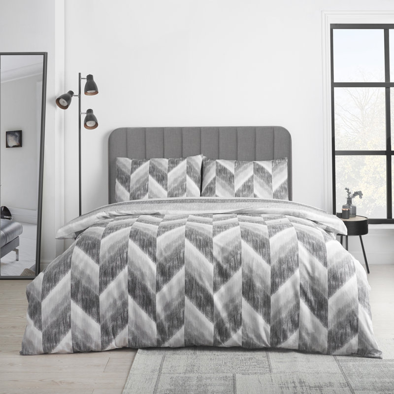 Kamari Stripe Reversible Duvet Cover Set, Single - 1 Standard Pillowcase