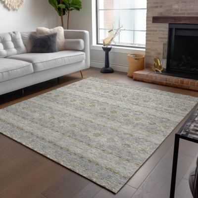 Tapis intérieur / extérieur en polyester tissé à la machine Everlee