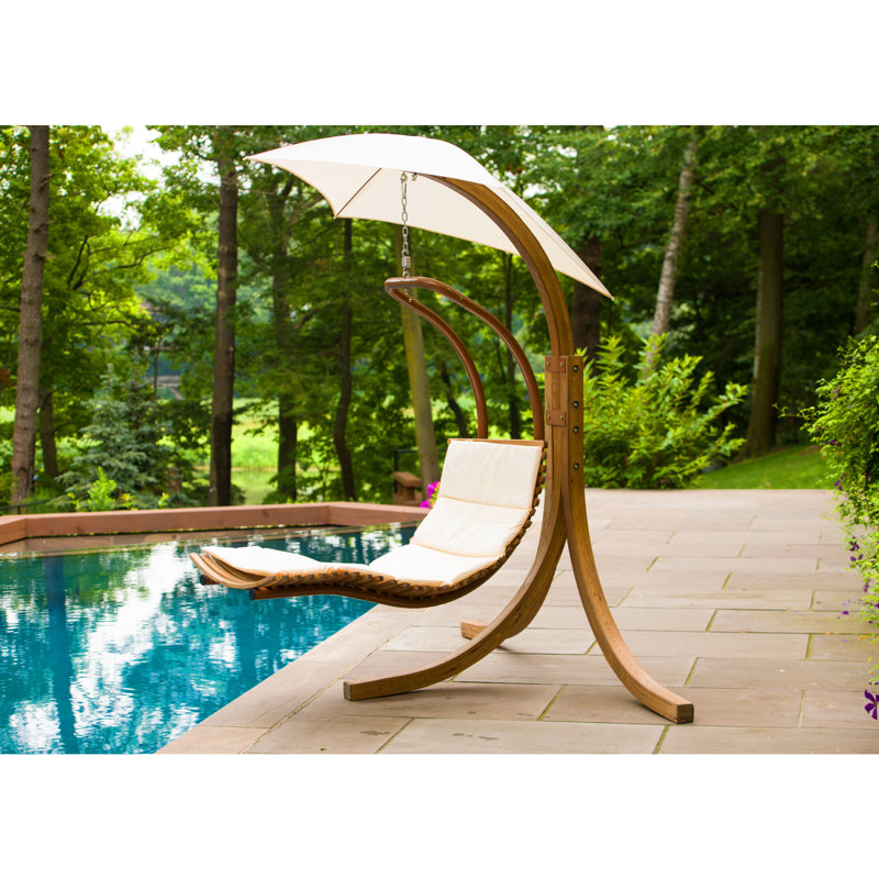 Chaise longue suspendue avec support
