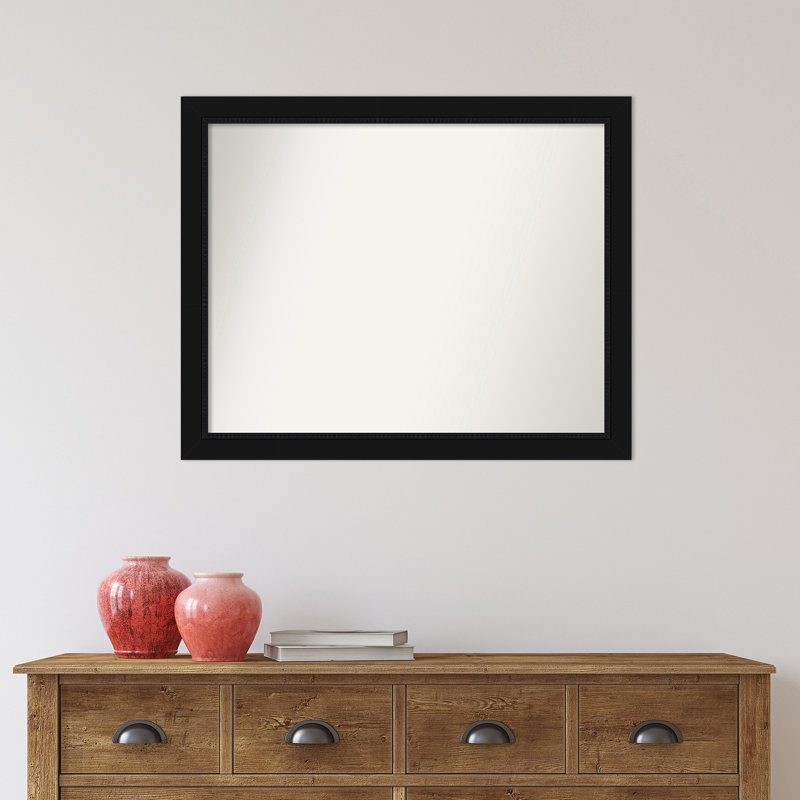 Miroir d'appoint mural en plastique avec finition satinée, 25 po x 31 po