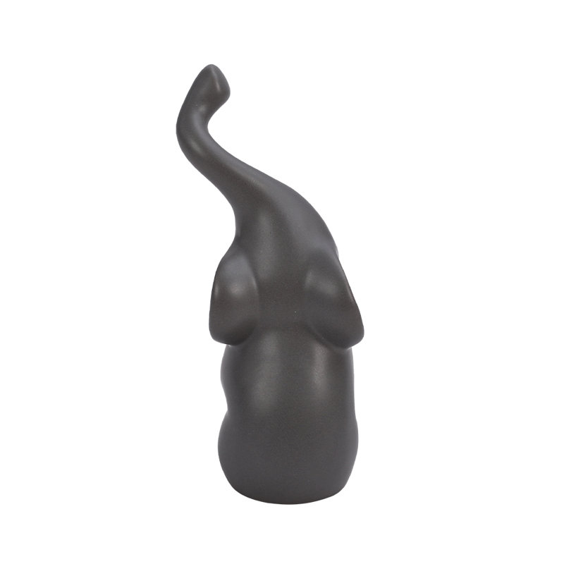 Figurines & Sculptures