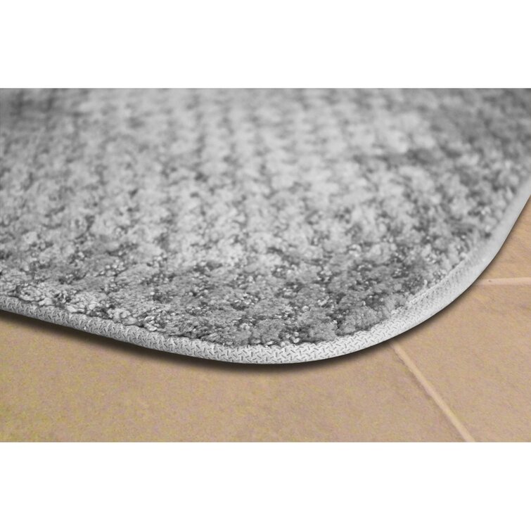 Latitude Run® Florencia Bath Rug & Reviews