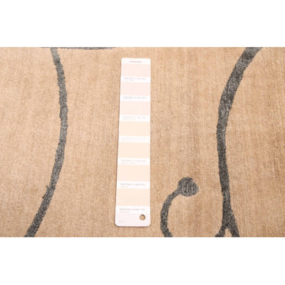 Tapis taupe Opulence 8 pi 1 po x 9 pi 10 po