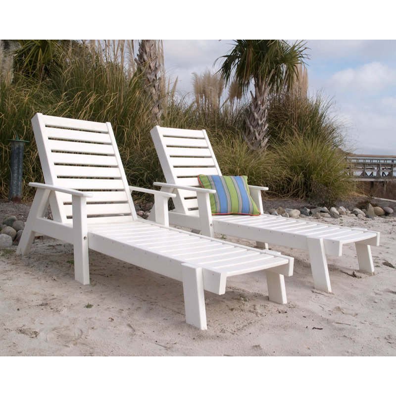 POLYWOOD Captain Chaise with Arms, Black