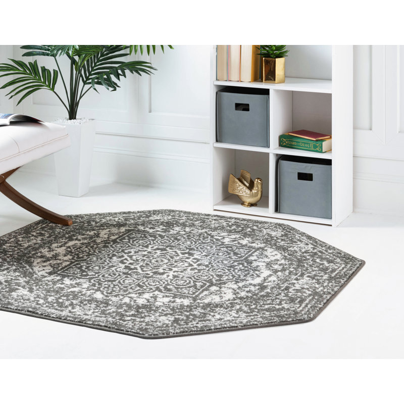 Edelie Oriental Indoor Rug, Octagon 7'10" x 7'10"