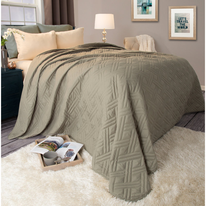 Quilt Coverlet -Basket Weave Quilted Patterned Bedspread for All Seasons - Soft and Lightweight Bedding by Lavish Home, Green