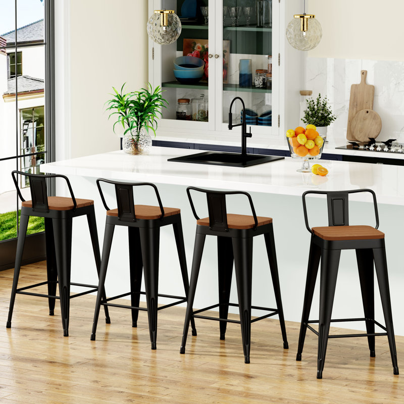 Tabouret d'extérieur en métal Kiamani , 26"