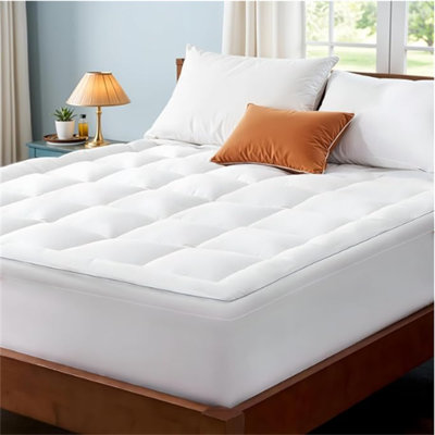 Housse de protection antidérapante pour matelas