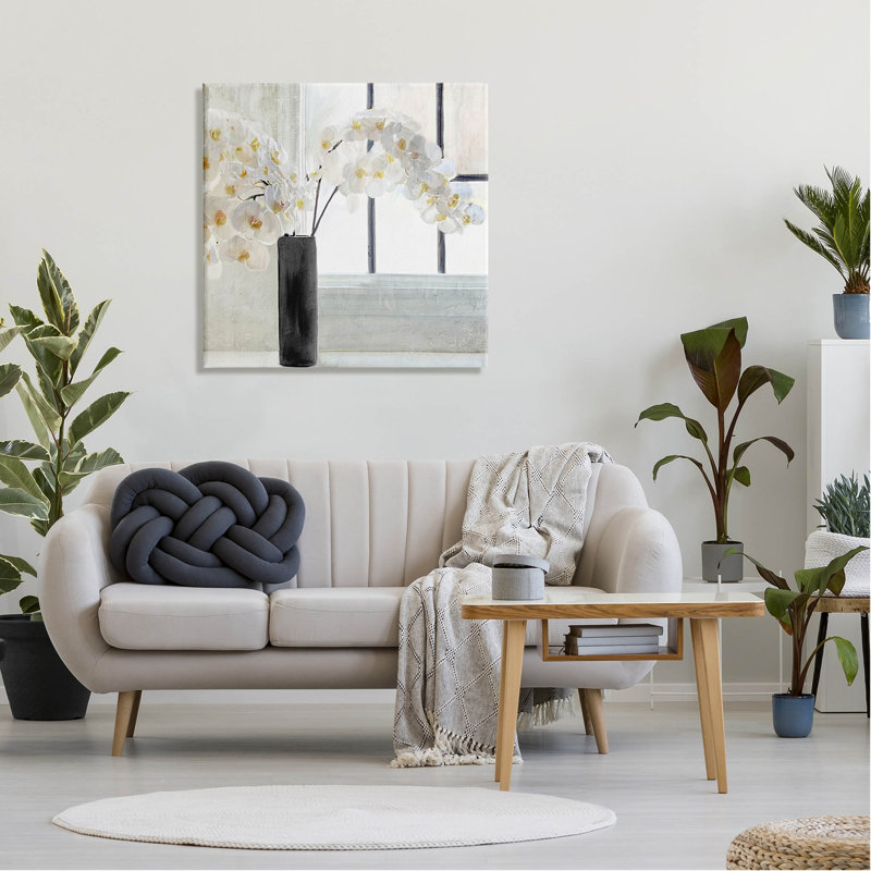 "Sunlit White Orchids Arrangement" par Kim Allen, L 30 po x H 30 po, Toile tendue