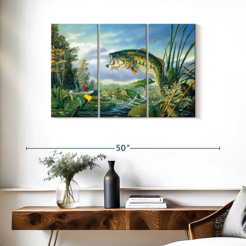 Senne First Strike, 24" H x 38" W