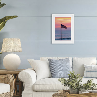 Drapeau américain contre le coucher de soleil, reproduction encadrée sous verre, conception par Jeff Poe