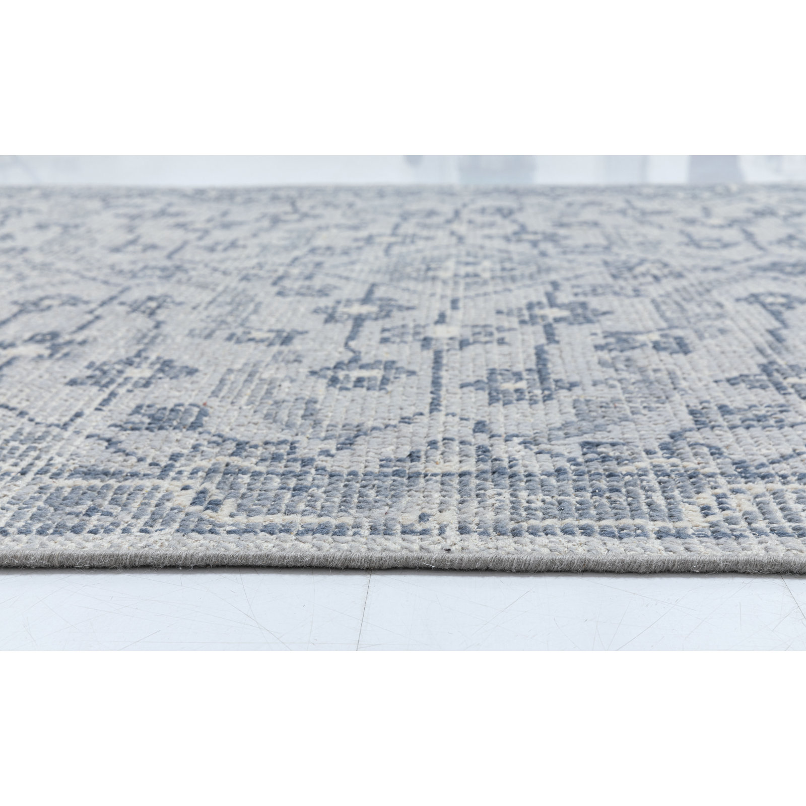 Ronia Blue Hand-Knotted Floral Rug, Rectangle 3' x 5'