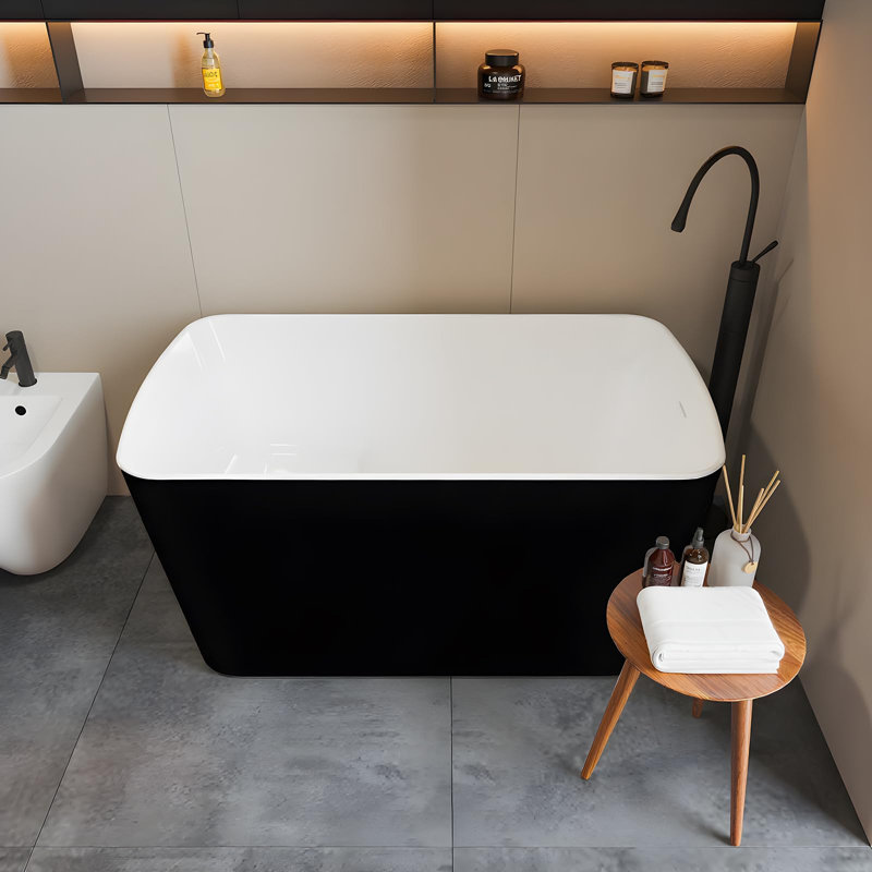 Baignoire de trempage autoportante 49 po en acrylique, drain mat et trop-plein noir, baignoire au design moderne pour les rénovations de salle de bain