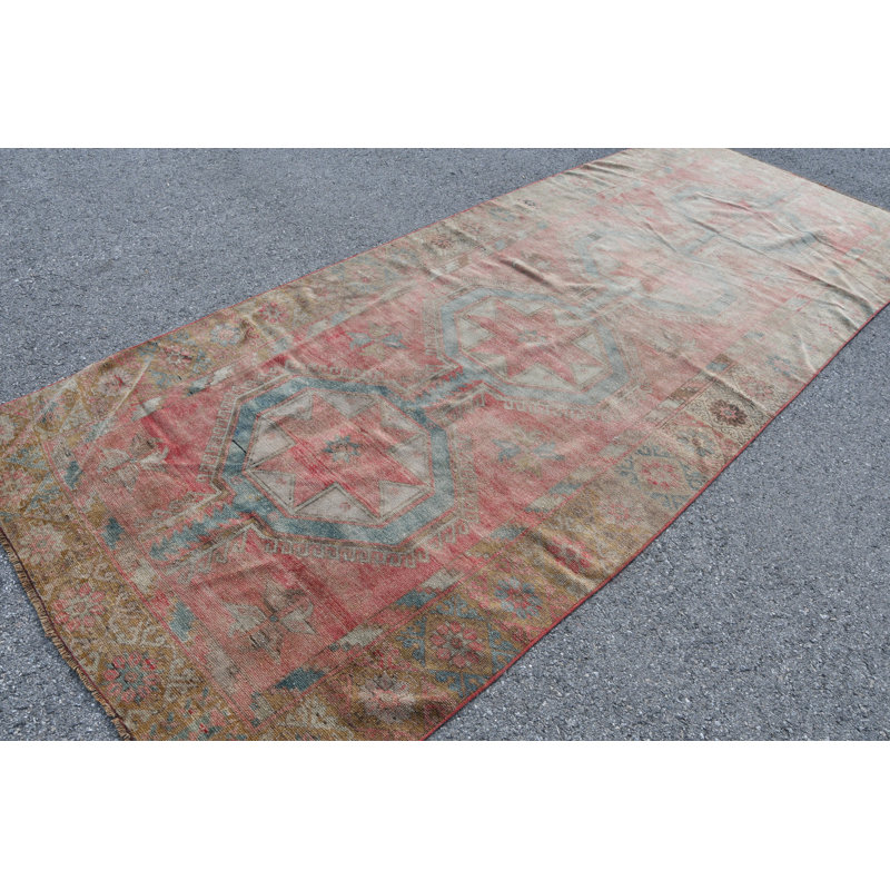 Tapis de couloir antique turc Oushak: tapis de couloir oriental de style rétro avec motif délavé rouge / beige