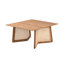 Table basse en teck avec détails en rotin, table centrale carrée en bois massif, bois naturel et finition brune pour le salon