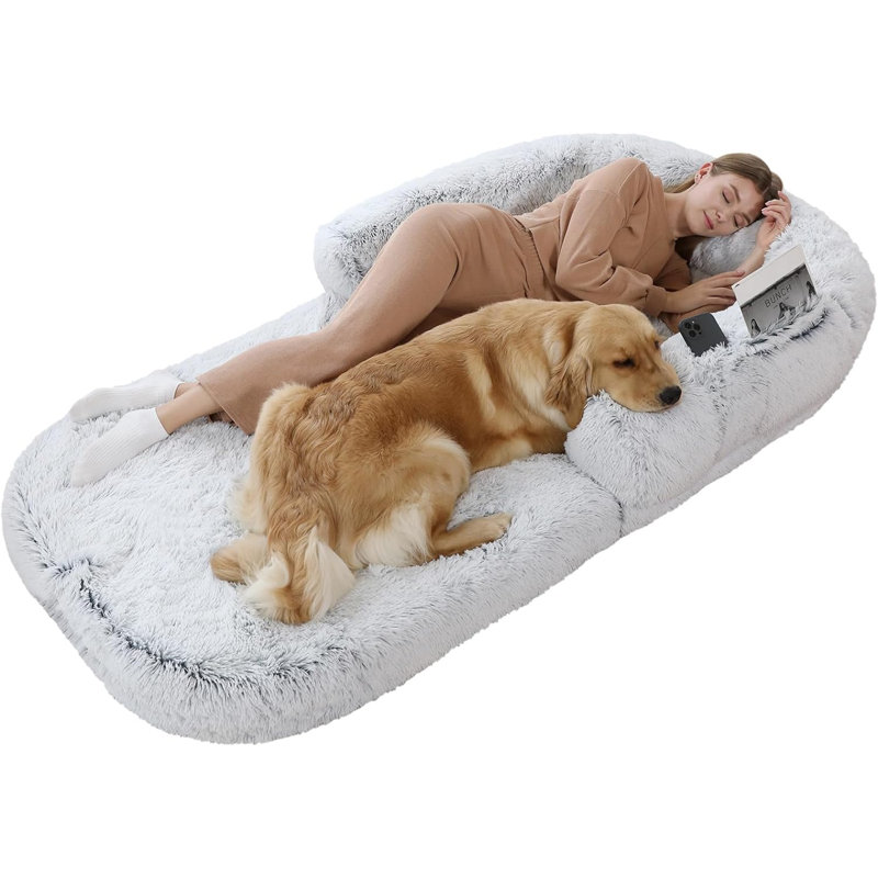 Faux Fur Pet Bed
