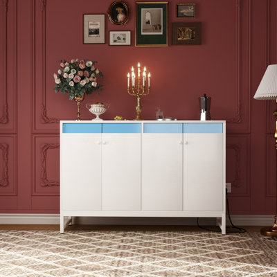 Armoire de rangement avec lumière DEL et prise de courant