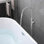 Bec de baignoire fixé au sol-109615870