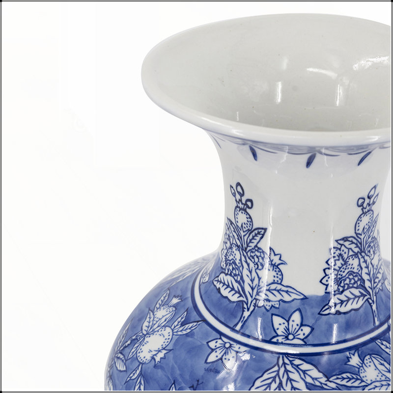 Vase en porcelaine D9.1x24.4