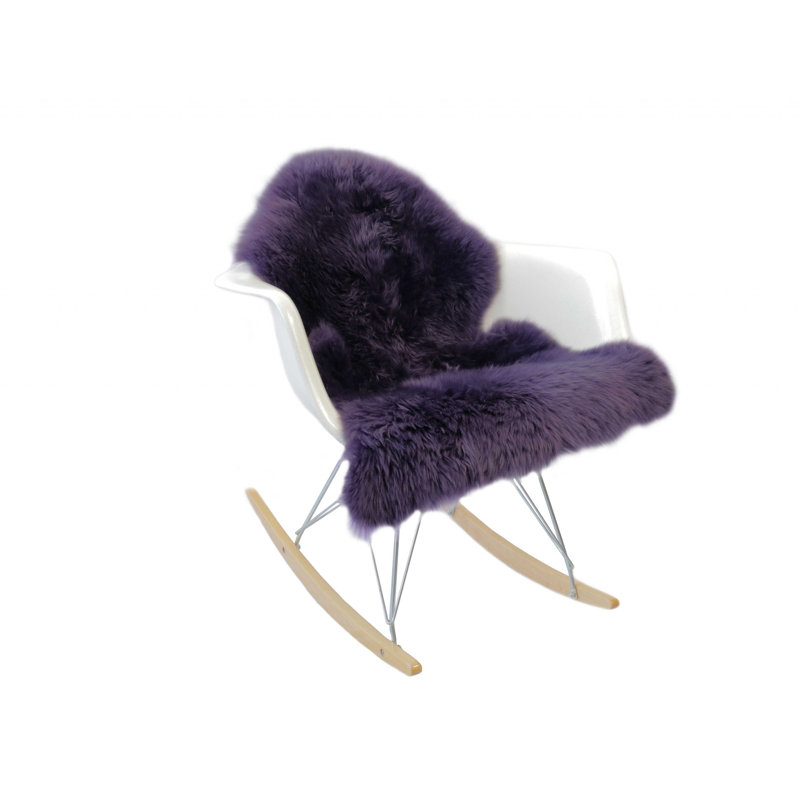 Tapis prune en peau de mouton Haghni, Nouveauté 2 pi x 3 pi