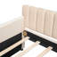 Lit de jour simple rembourré beige avec espace de rangement pratique et base de lattes de bois-473704904