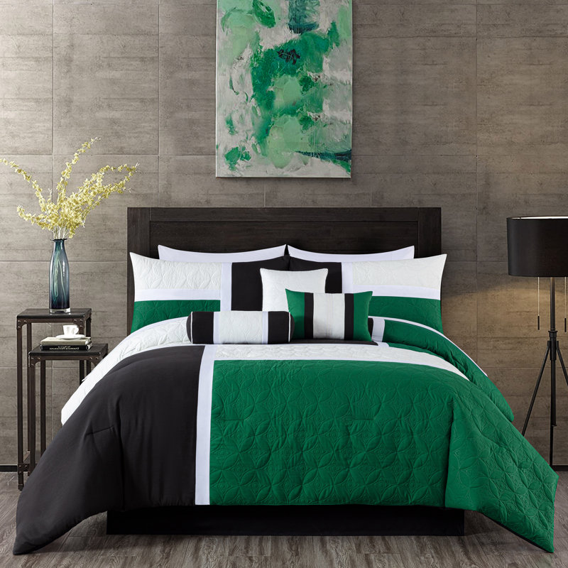 Upland Patchwork 7 Piece Comforter Set, Full Comforter +  6 Additional Pieces, Green