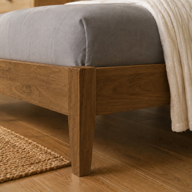 Base de lit grand en bois massif Thalia, Walnut