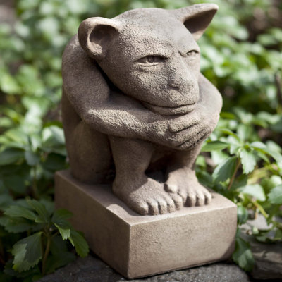 Fantasy & Sci-Fi Garden Statue