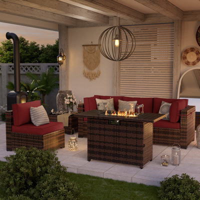 4- Person Outdoor Seating Group With Cushions