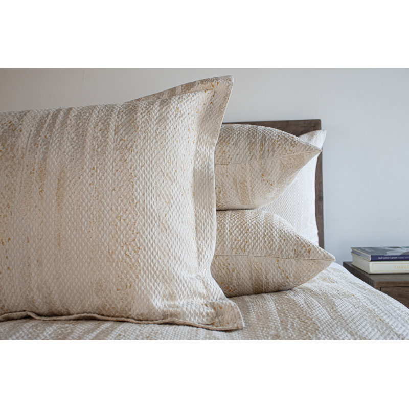 Escama Pillow Cover & Insert, 24" x 24", Charcoal