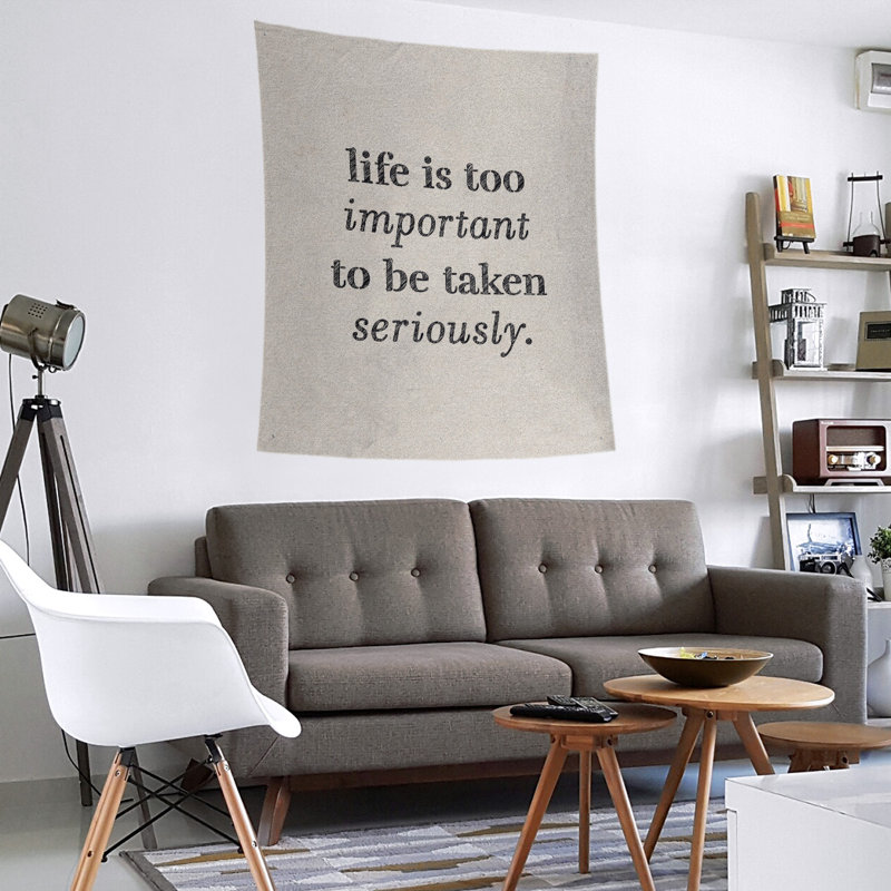 Tapisserie de levity et citation en polyester, H 80 po x l 68 po, Blanc / Noir
