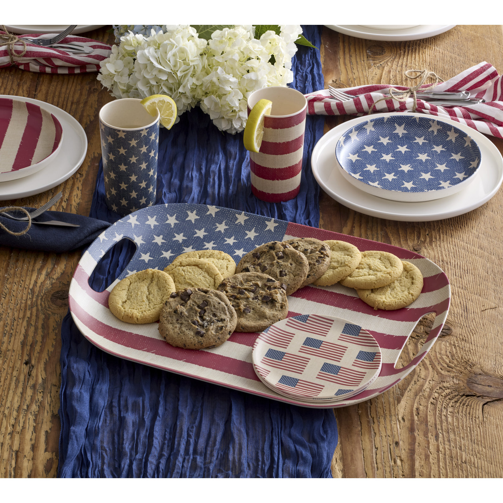 Oneida Vintage Americana Handled Serving Tray