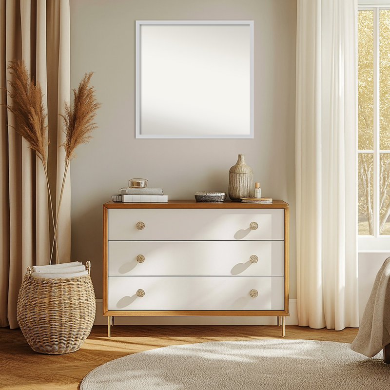 Miroir mural Incline, Argent argent, 27,5 po x 27,5 po