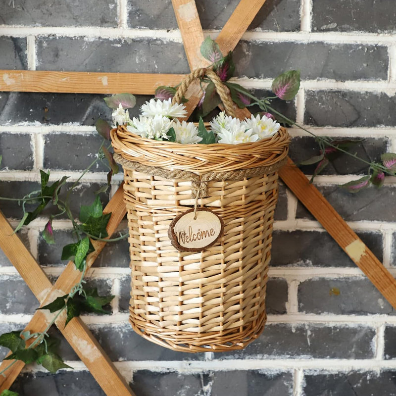 Décoration murale panier suspendu en osier tissé