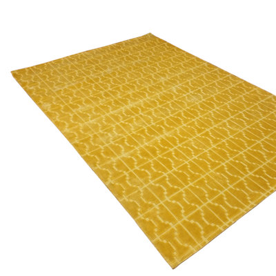 Tapis doré en soie touffeté à la main Avdotja