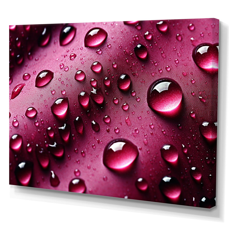 «Red Rose with Raindrops X», reproduction sur toile encadrée, H 16 po x l 32 po x P 1 po, Toile tendue