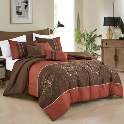 Kiri Luxury 6 Piece Comforter Set