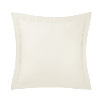 Triomphe Bedding